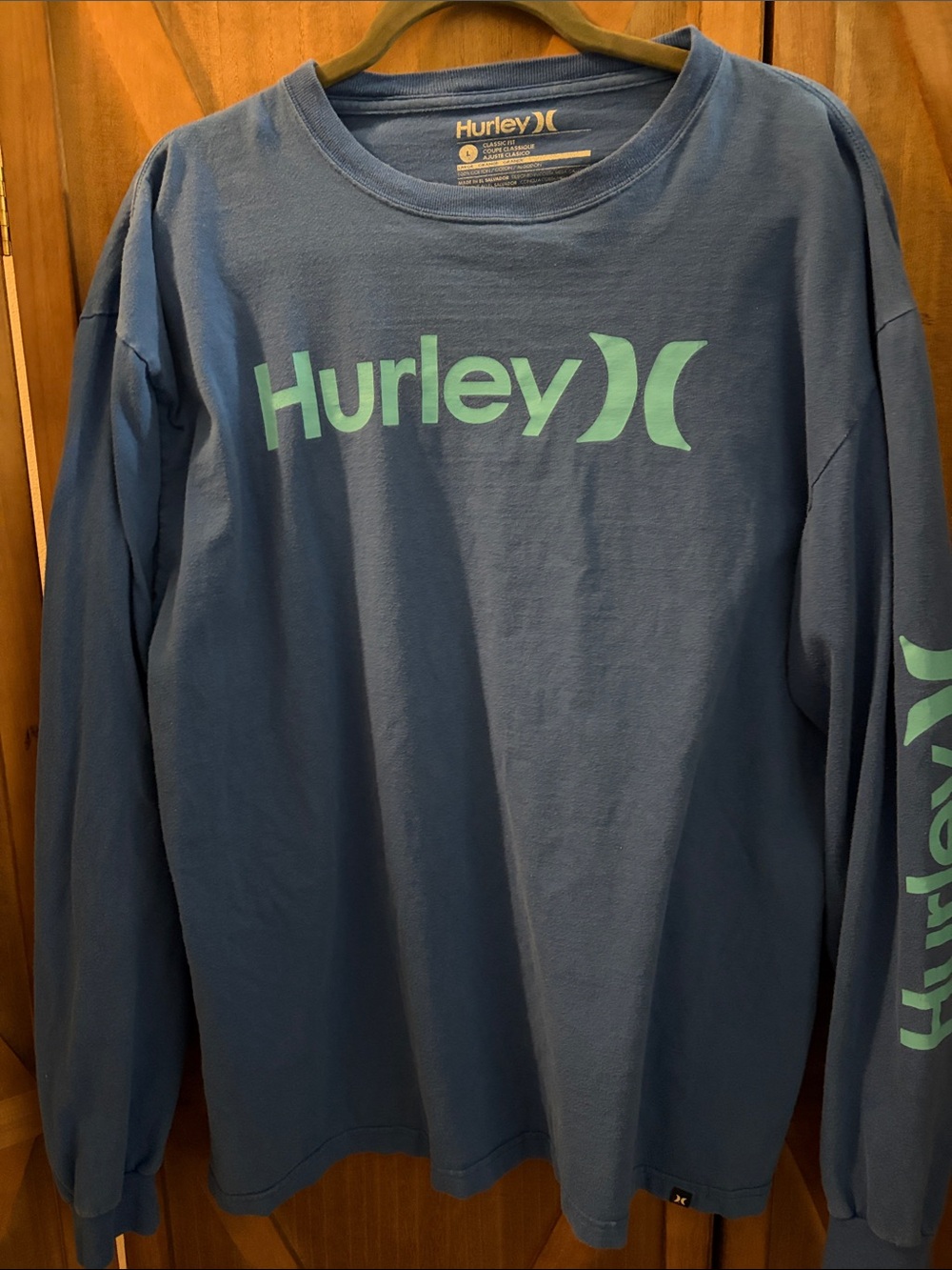 HURLEY Blue Long Sleeve Tee with Mint Logo Print SIZE LARGE